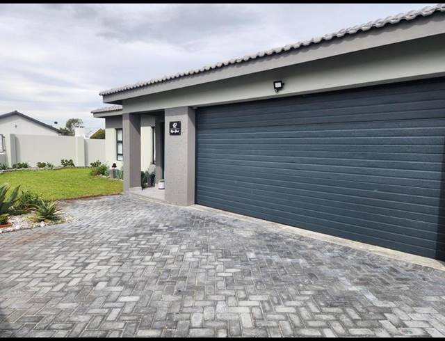 4 BEDROOM HOUSE FOR SALE IN FRANSKRAAL